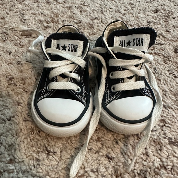 Converse Black - Infant/Toddler size 5 - Picture 2 of 6